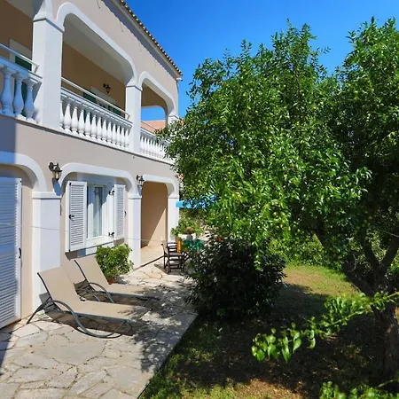 Spiros Saint Stephanos