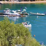 Spiros Saint Stephanos شقة