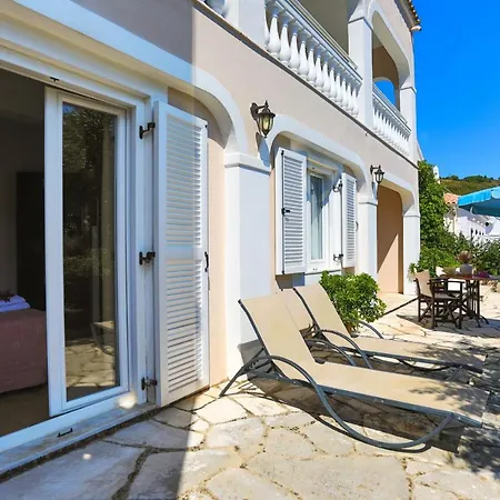 Apartmán Spiros Saint Stephanos